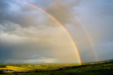 2 arch rainbow (26K)
