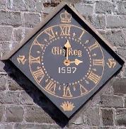 Two-handed clock